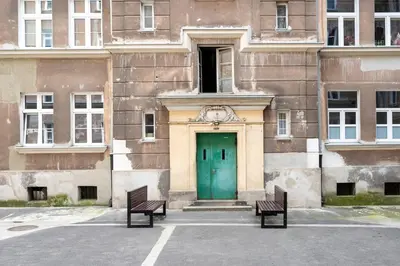 Fasada lub wejście do obiektu Metro Wileński Varsovia Studio #5 by BookingHost