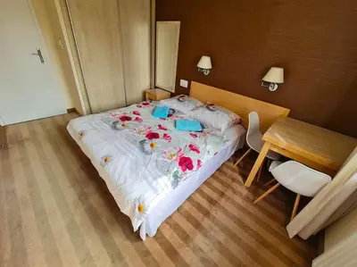 Łóżko lub łóżka w pokoju w obiekcie Fantastic Waw - Z6 Room - 404A