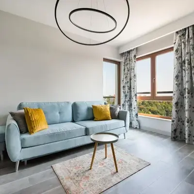 Ochota City View Modern Apartment by BookingHost