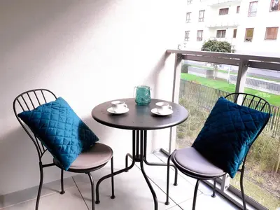 Balkon lub taras w obiekcie Vista Residence Wola - Free Underground Parking - Next to Metro - Self Check-in