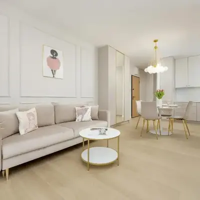 Stylish Apartment with Balcony 7th Floor by Noclegi Renters