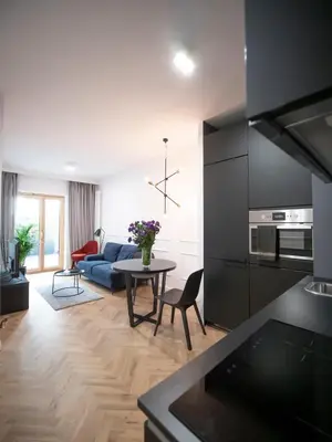 Kuchnia lub aneks kuchenny w obiekcie Mennica Residence PATRONUS PRIVATE APARTMENTS
