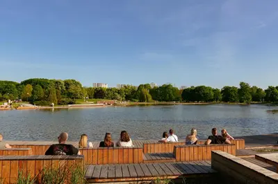 Plan piętra w obiekcie Batorego Grey - Stacja Metra 300m