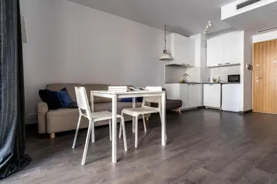 Plan piętra w obiekcie Golden Apartments Warsaw Solidarnosci 60B 11