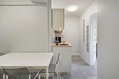 Kuchnia lub aneks kuchenny w obiekcie Golden Apartments- City Center - One Bedroom Apartment - Kredytowa