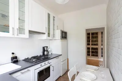 Plan piętra w obiekcie Close-Urban Chic - Two Bedrooms Apartment - City Center&Nowy Swiat