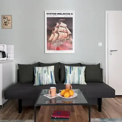 Metro Dzialdowska - Spacious studio