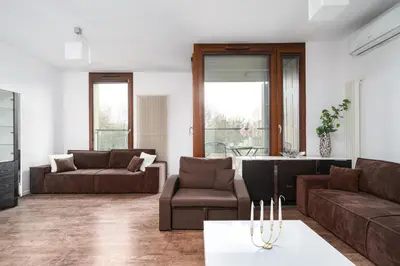 Część wypoczynkowa w obiekcie Urban Chic - Great Location - One Bedroom Apartment - Kolejowa