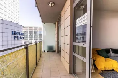 Balkon lub taras w obiekcie Urban Chic - One Bedroom Apartment - Luxury Warsaw Stays- Platinum Towers&606