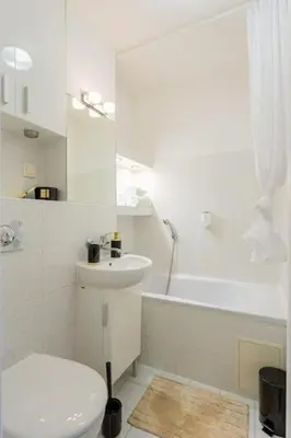 Łazienka w obiekcie Close-Urban Chic - One Bedroom Apartament - Warsaw Stays - Żelazna