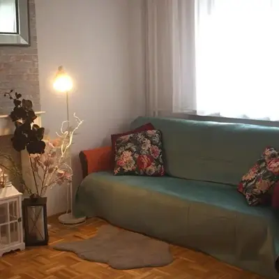 Poczuj się jak w domu! by VAYA STAYS