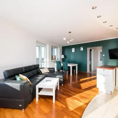 Bemowo Narwik Malachite Apartment by BookingHost