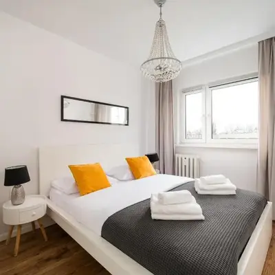 Elbląska Deluxe Apartment by BookingHost