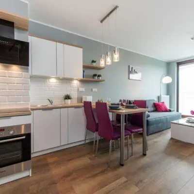Kuchnia lub aneks kuchenny w obiekcie P&O Apartments EXPO XXI - at 12B Ordona Street