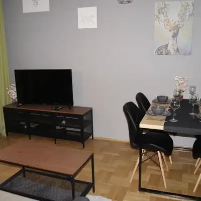 Under Castle Apartment
