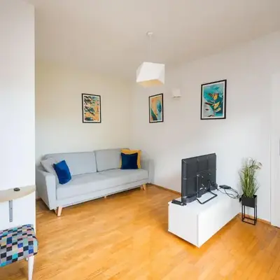 Metro Młynów Pleasant Apartament by BookingHost