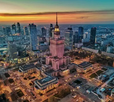Widok na miasto Warszawa z tego apartamentu