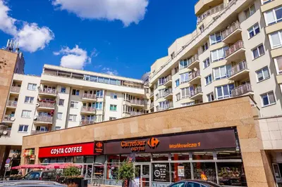 Budynek, w którym mieści się apartament
