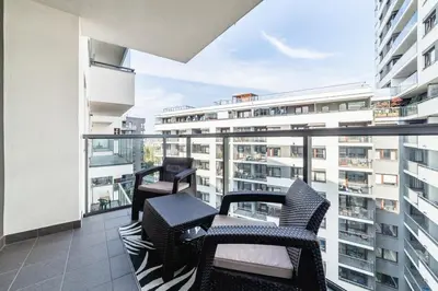 Balkon lub taras w obiekcie Luksusowy apartament Centrum Warszawy z tarasem