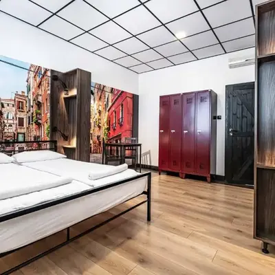 Vola Hostel