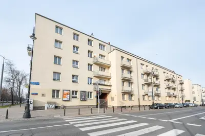 Budynek, w którym mieści się apartament